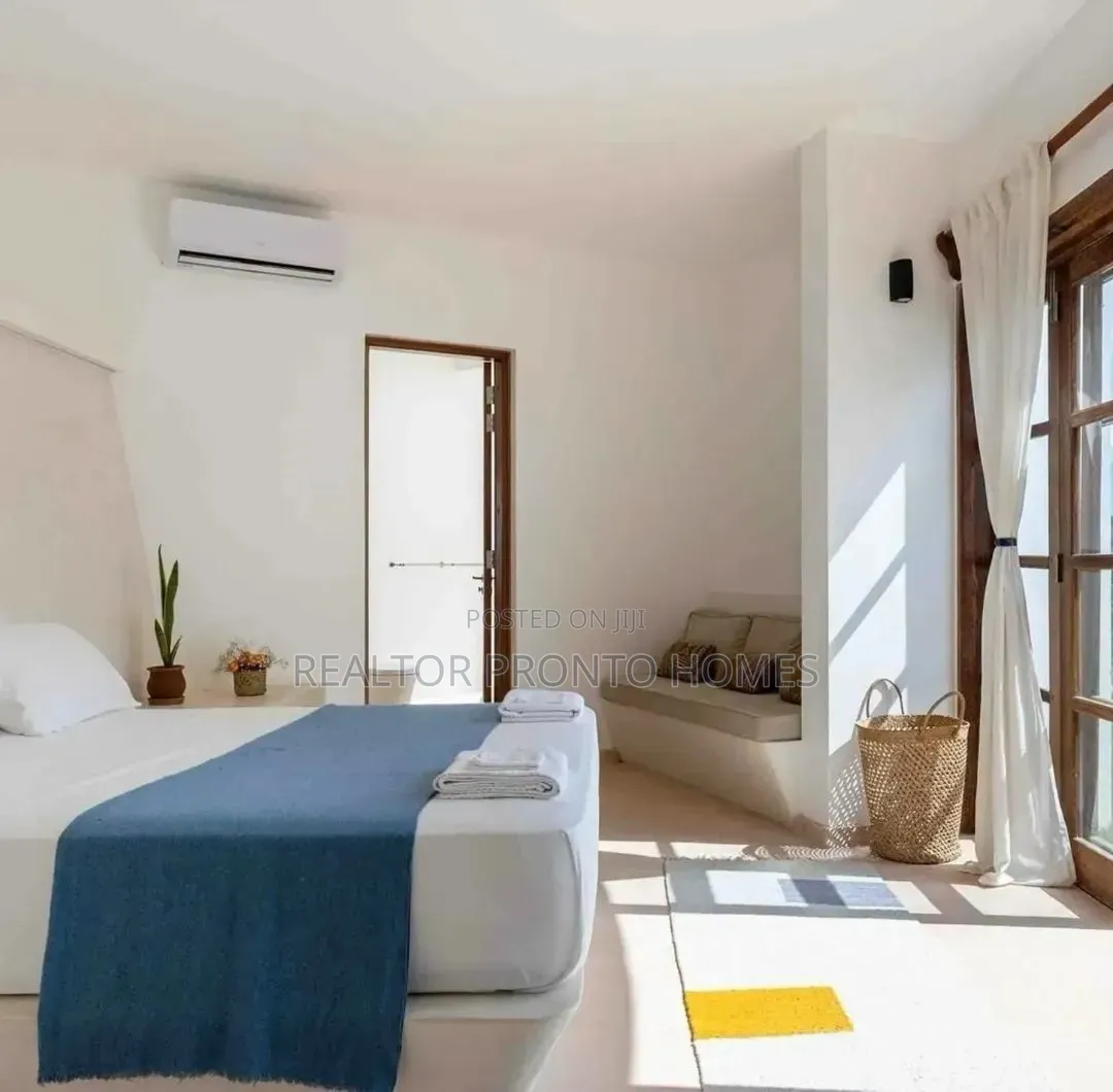 Fully Furnished 3-Bedroom Waterfront Luxury Villa