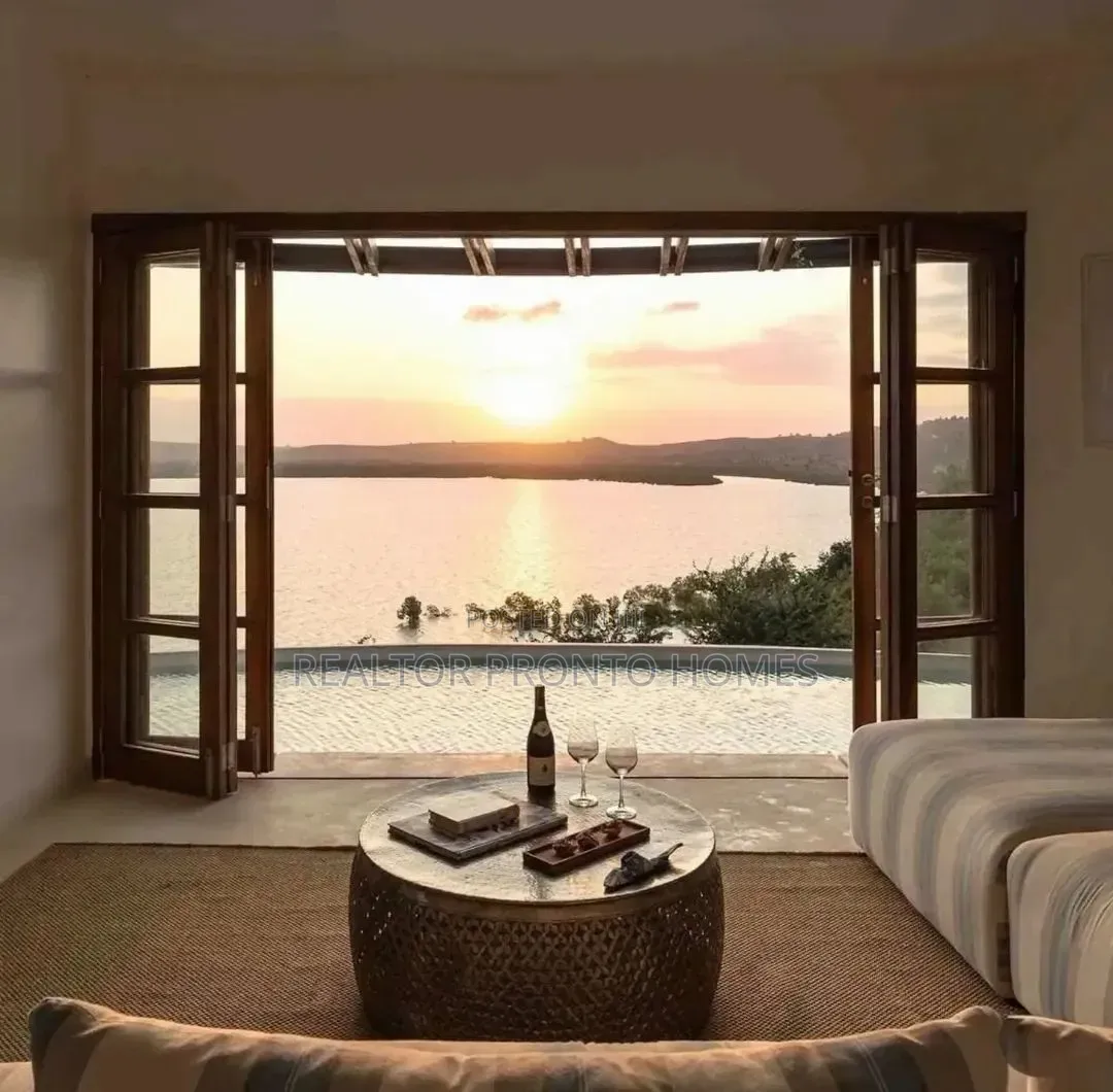 Fully Furnished 3-Bedroom Waterfront Luxury Villa