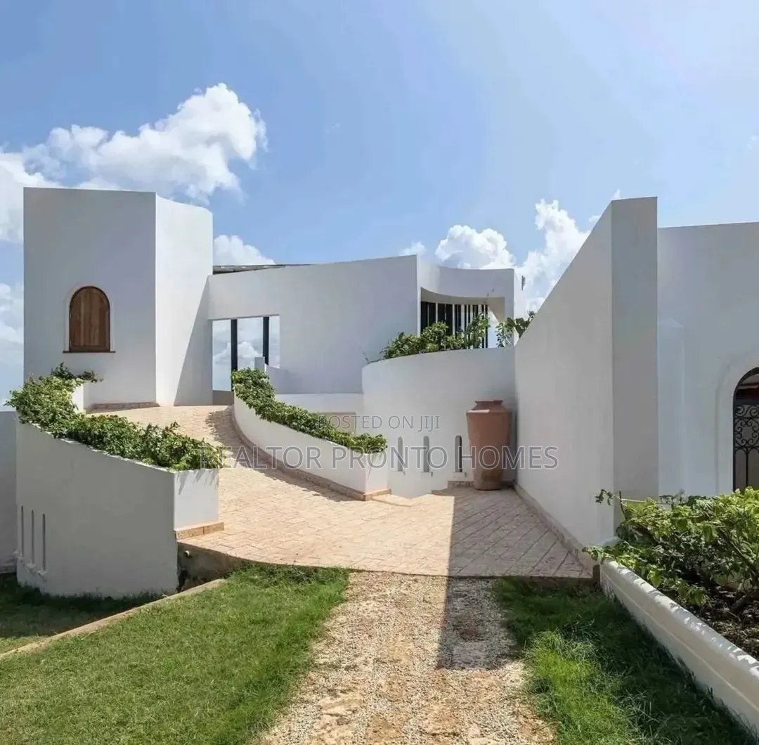 Fully Furnished 3-Bedroom Waterfront Luxury Villa