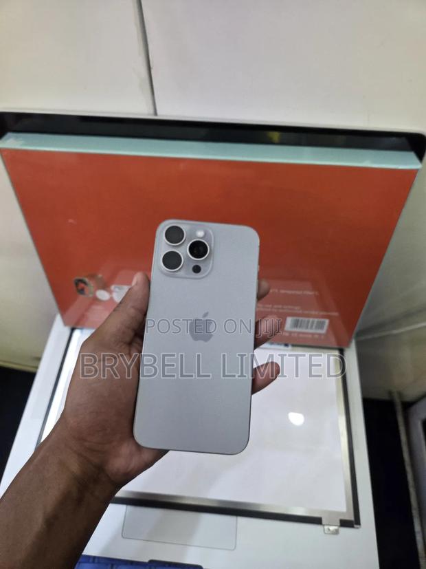 Apple iPhone 15 Pro Max 512 GB - thumbnail 5