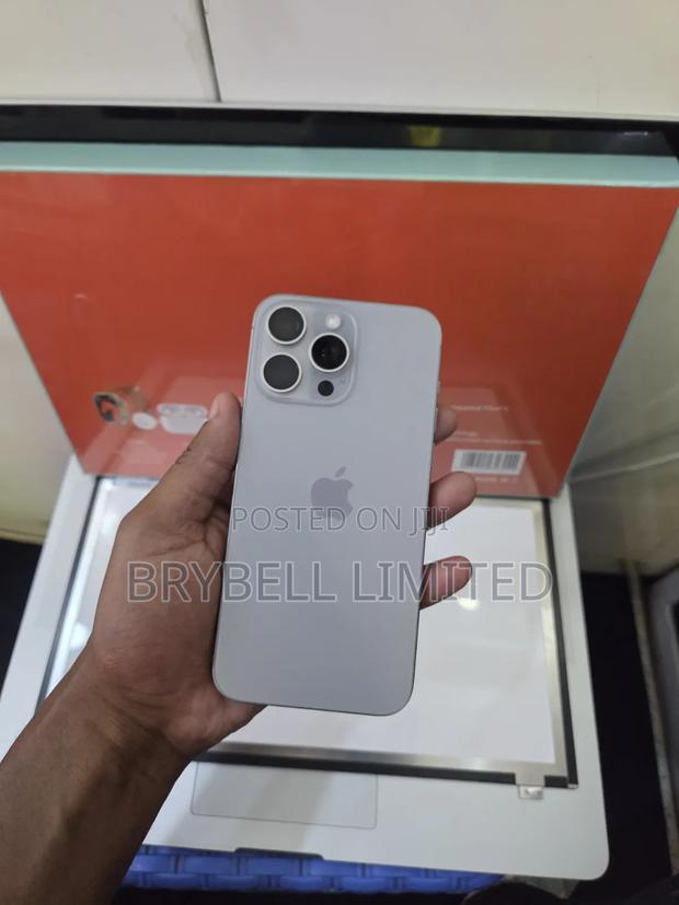 Apple iPhone 15 Pro Max 512 GB - main view