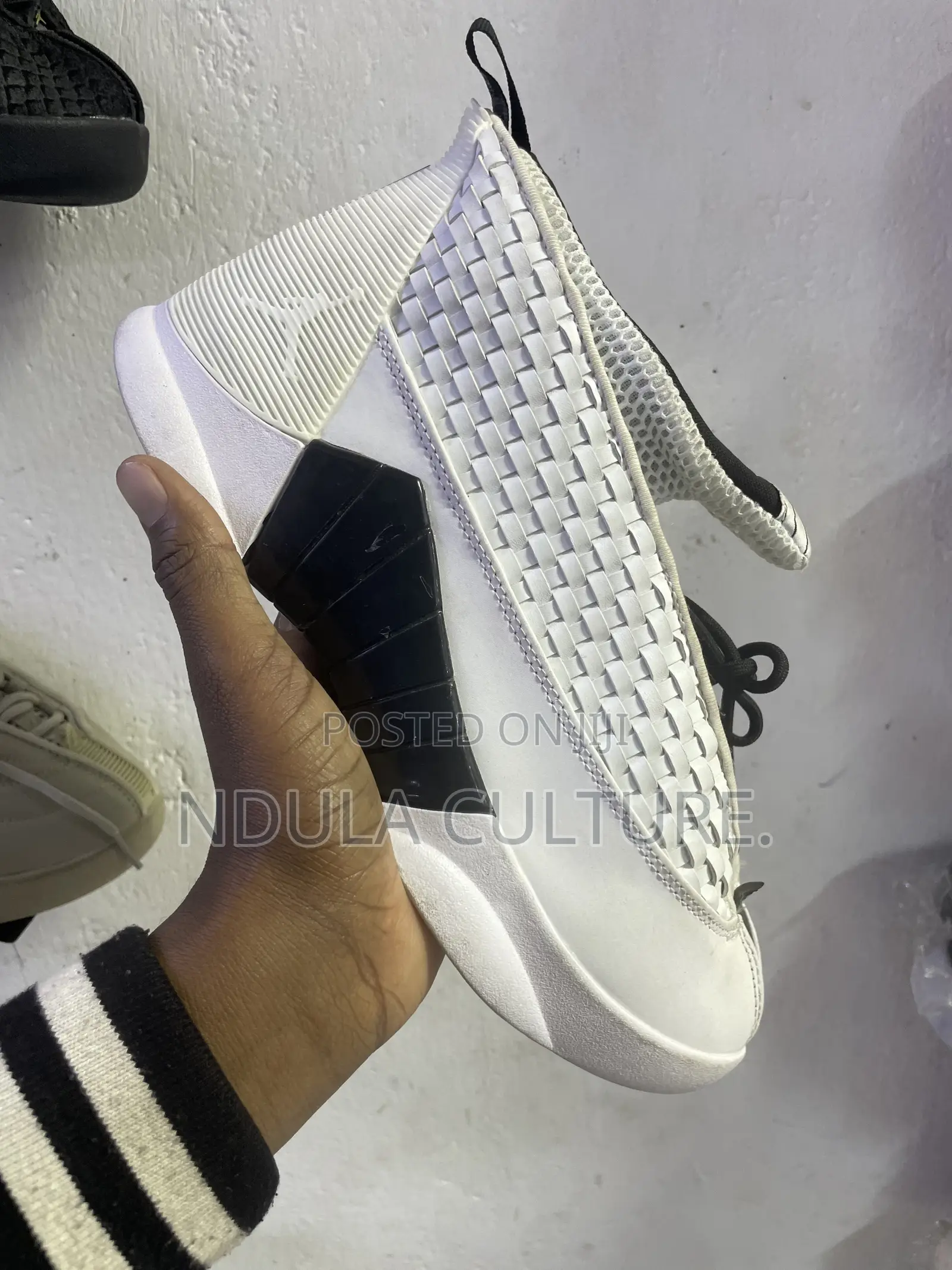 Air Jordan 15 Retro PSNY Sneakers