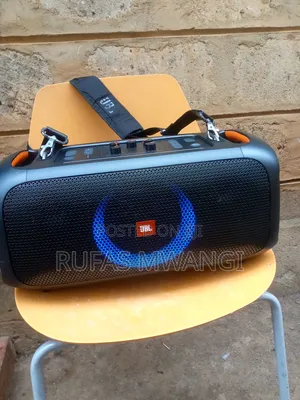 JBL Party Box on the Go High Quality Sound and Powerful Boombox