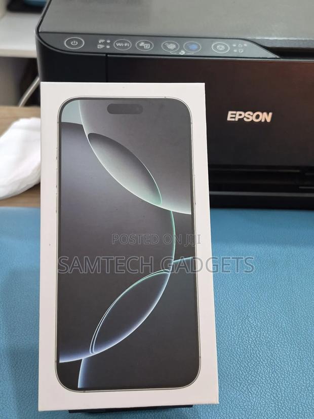 New Apple iPhone 16 Pro Max 256 GB Blue