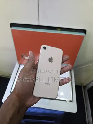 Apple iPhone 8 128 GB Gold