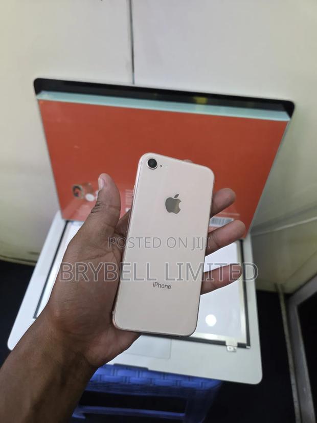 Apple iPhone 8 128 GB Gold - thumbnail 3