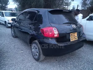 Toyota Auris 2010 Black