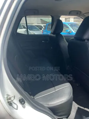 Daihatsu Rocky 2020 White