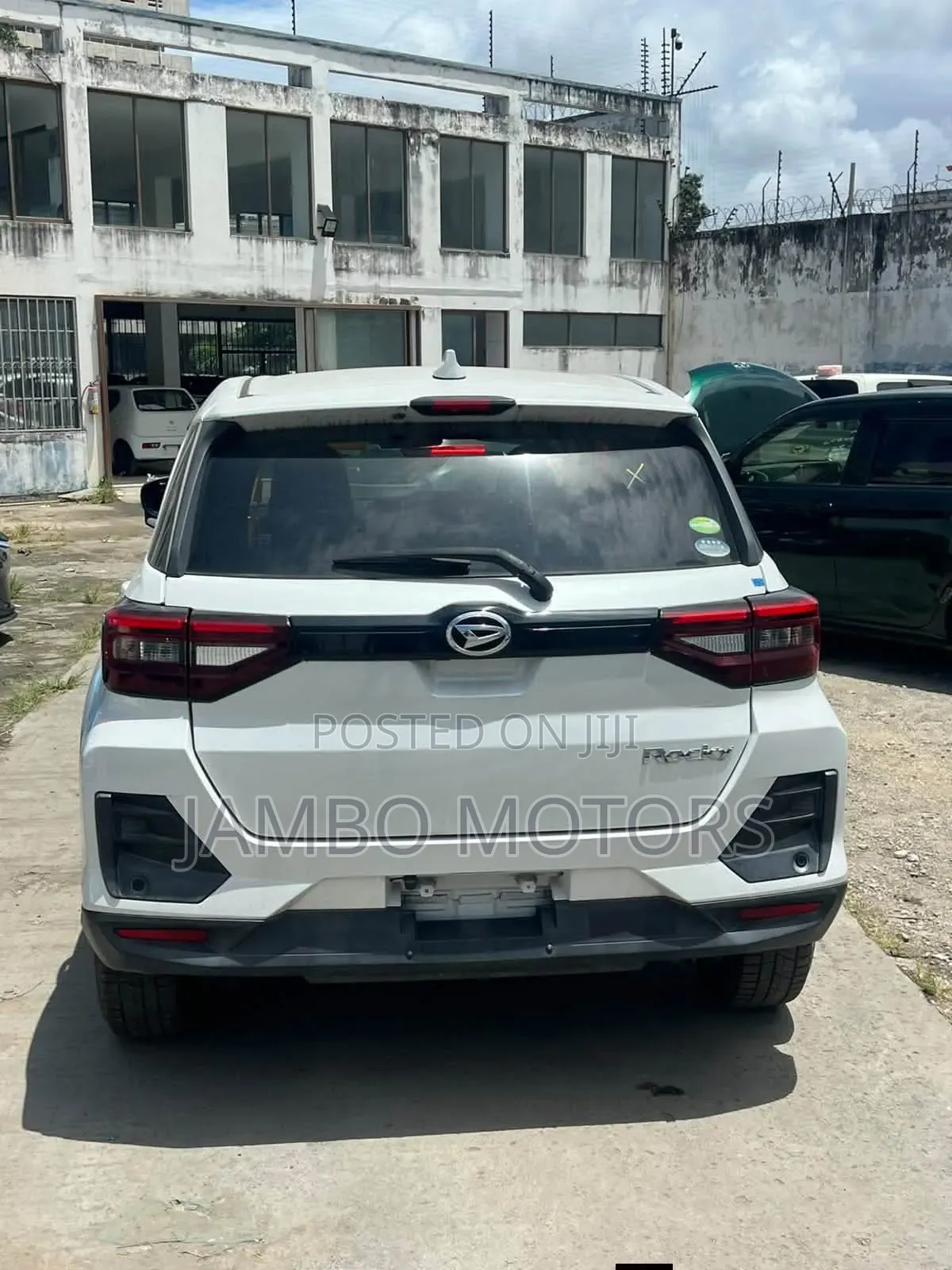 Daihatsu Rocky 2020 White