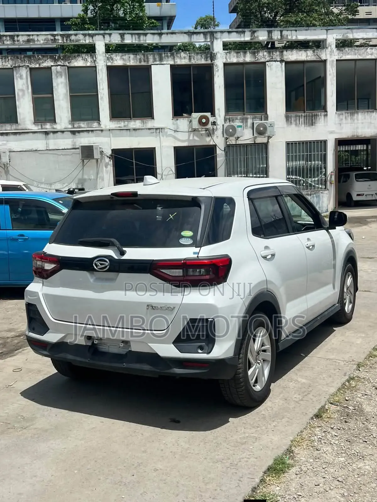 Daihatsu Rocky 2020 White