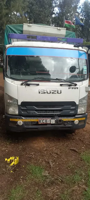 KCX Isuzu FRR Slay Queen