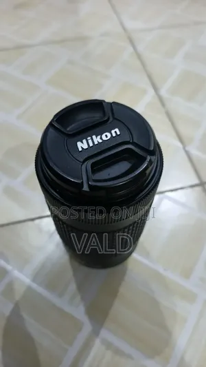 Nikon AF-P 70-300mm Lense