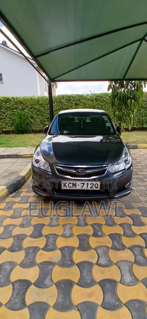 Subaru Legacy 2.5i Premium 2010 Gray