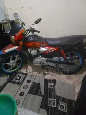 TVS HLX Plus ES 2019 Red