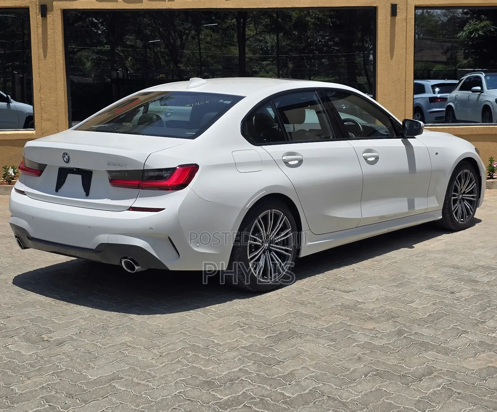 BMW 330i 2020 White