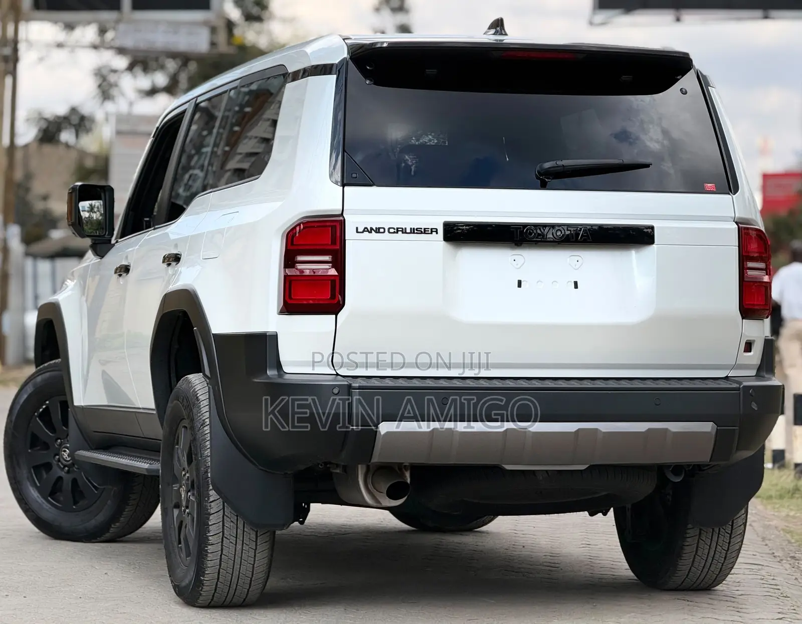 Toyota Land Cruiser 2024 White