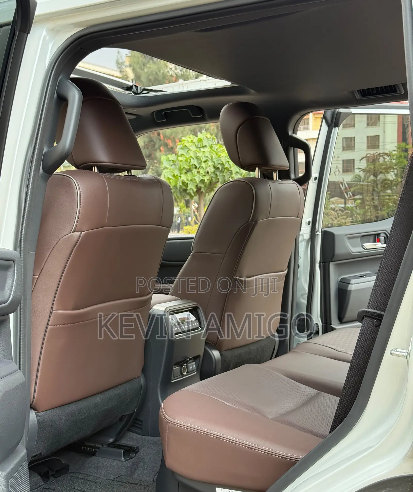 Toyota Land Cruiser 2024 White