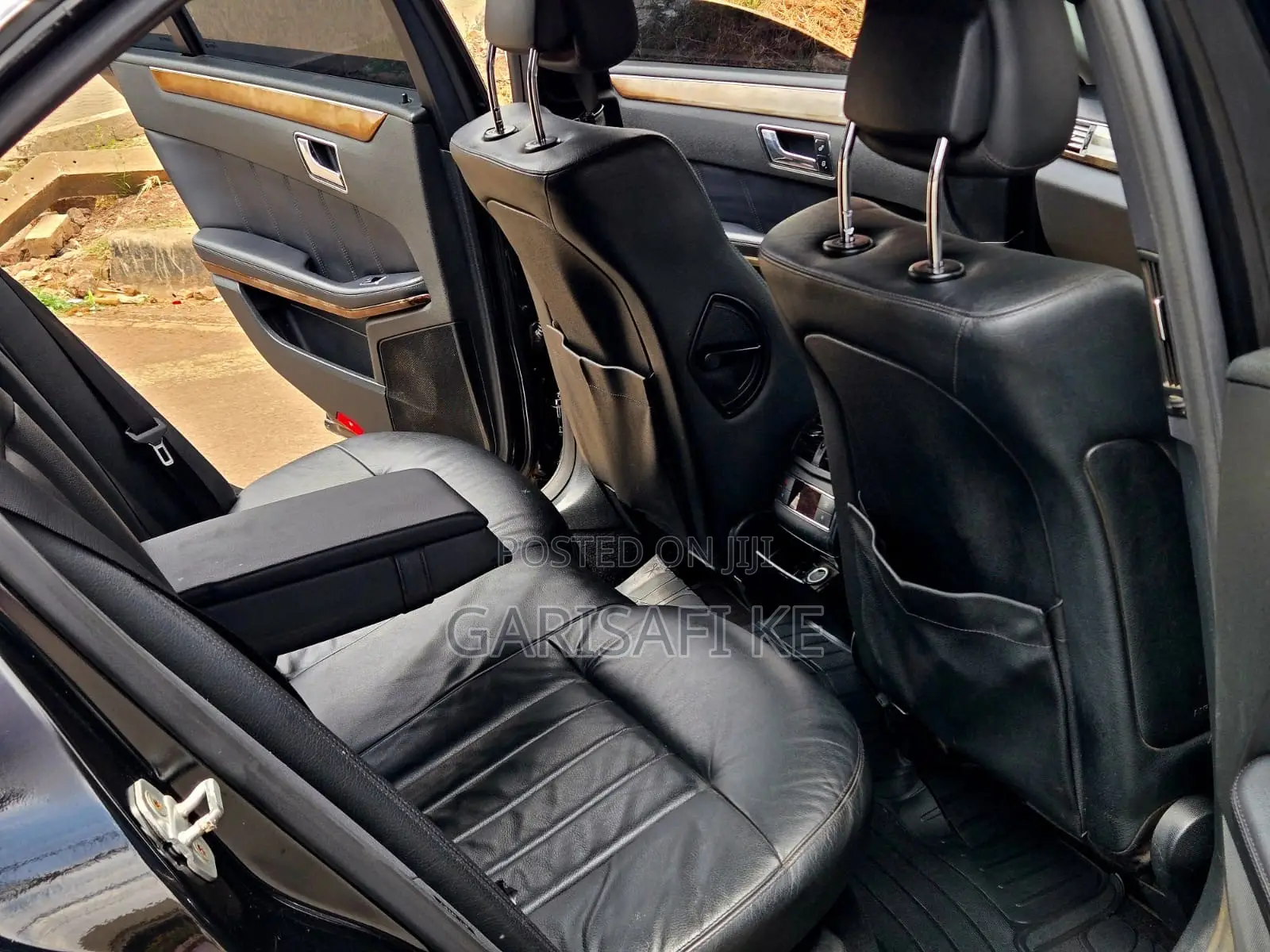 Mercedes-Benz E250 2010 Black