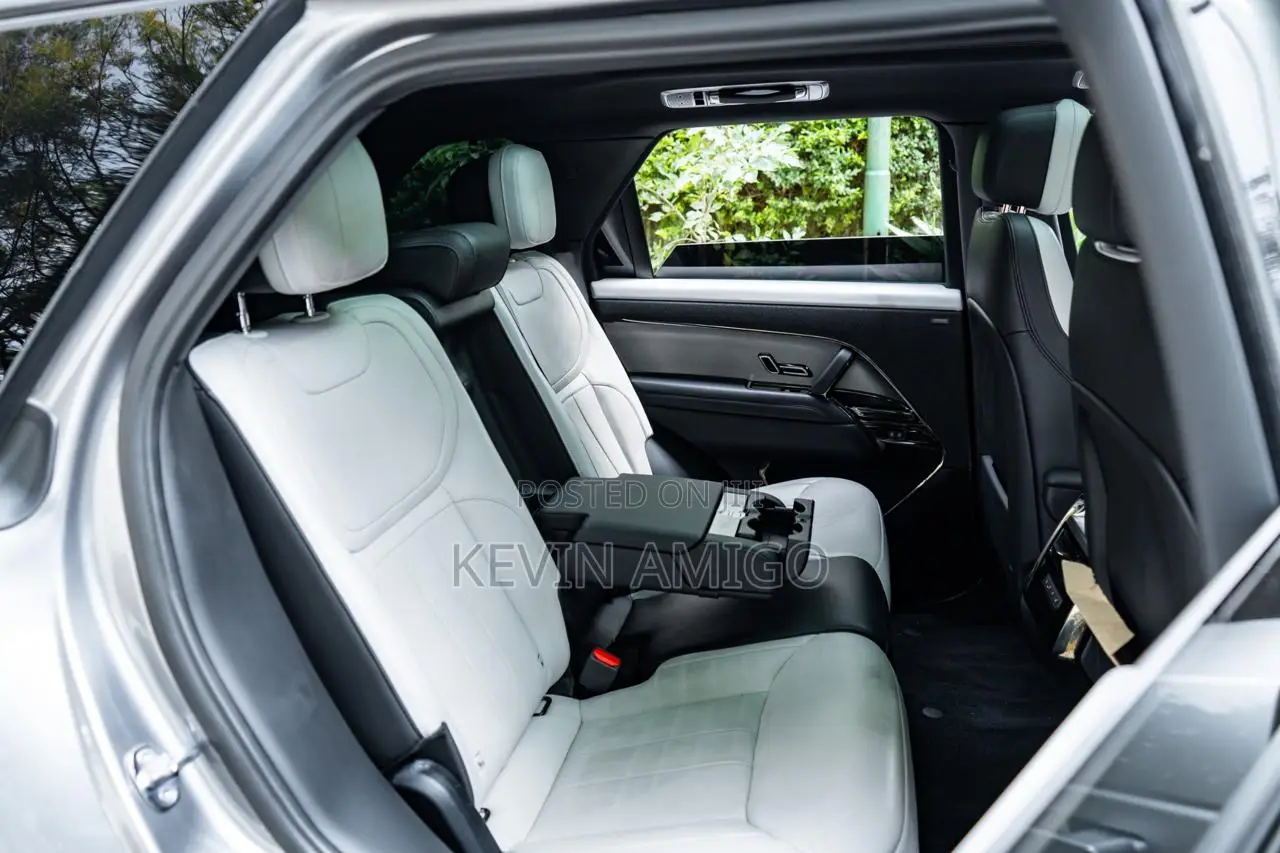 Land Rover Range Rover Sport 2023 Silver
