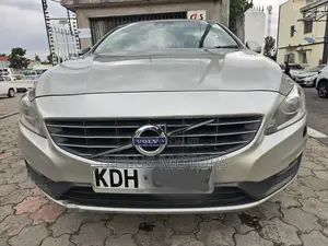 Volvo S60 2014 Silver