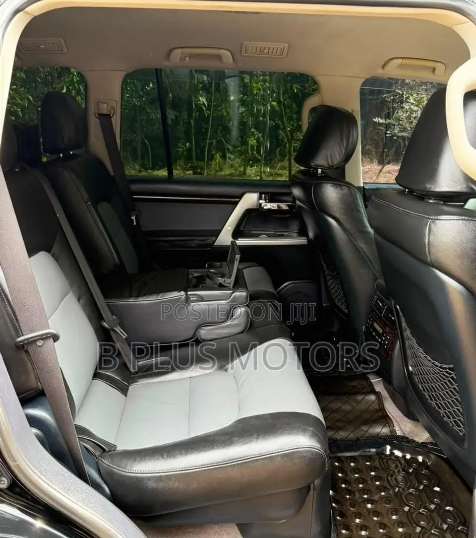 Toyota Land Cruiser Prado 2012 Black