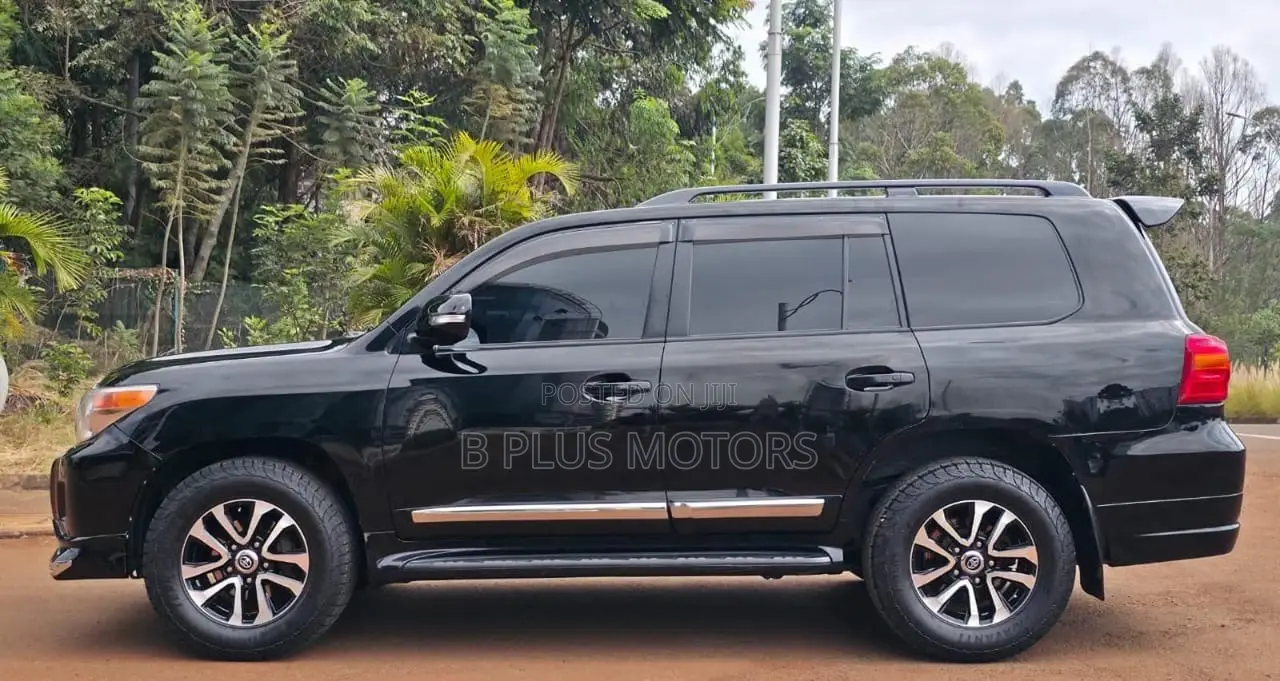 Toyota Land Cruiser Prado 2012 Black