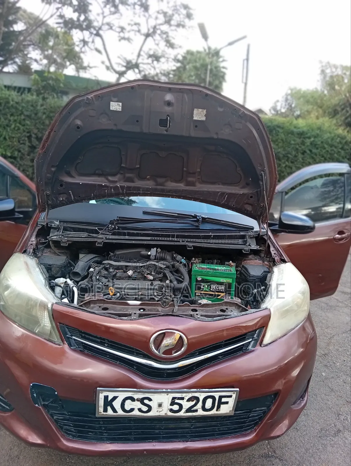 Toyota Vitz 2013 Brown