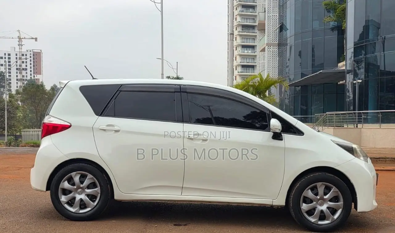 Toyota Ractis 2012 White