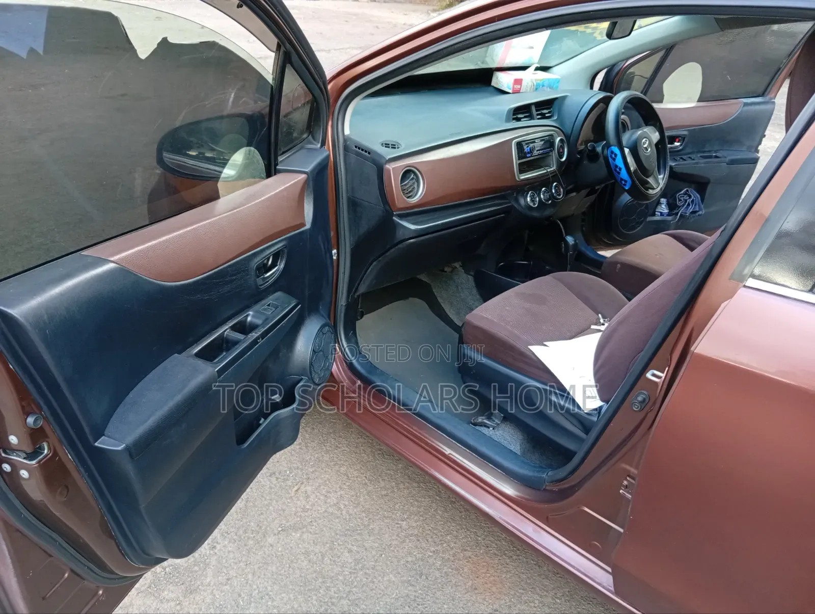 Toyota Vitz 2013 Brown