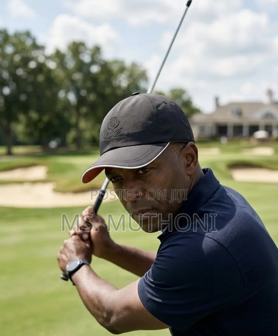 Loro Piana Baseball Cap Ft a White-Trimmed Brim and an Embroiderery