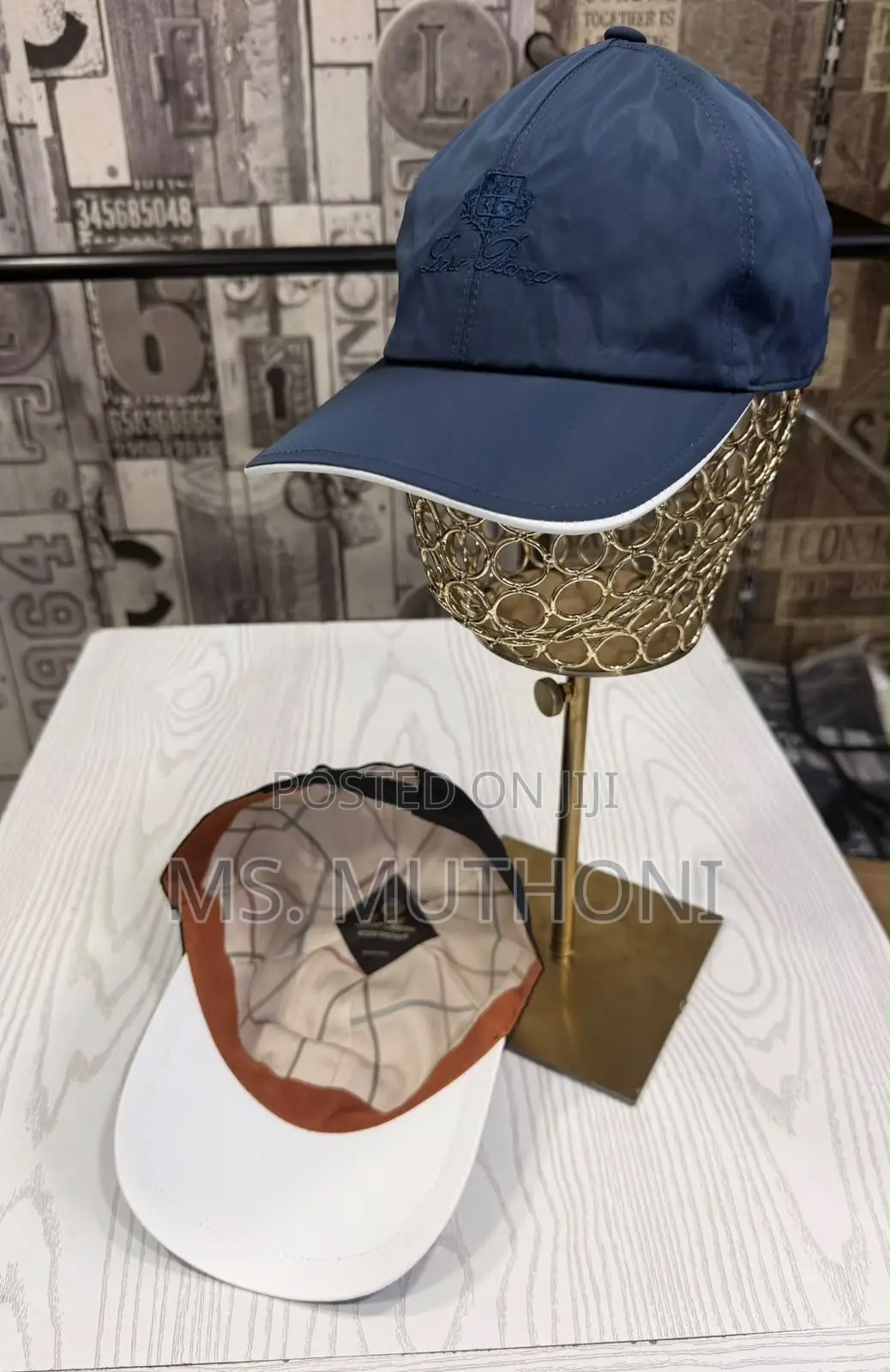 Loro Piana Baseball Cap Ft a White-Trimmed Brim and an Embroiderery