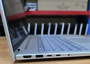 Laptop HP ProBook 460 G11 8GB Intel Core Ultra 7 SSD 512GB
