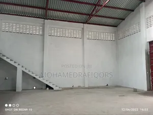 30000 Sq Ft Godowns on 1 Acre