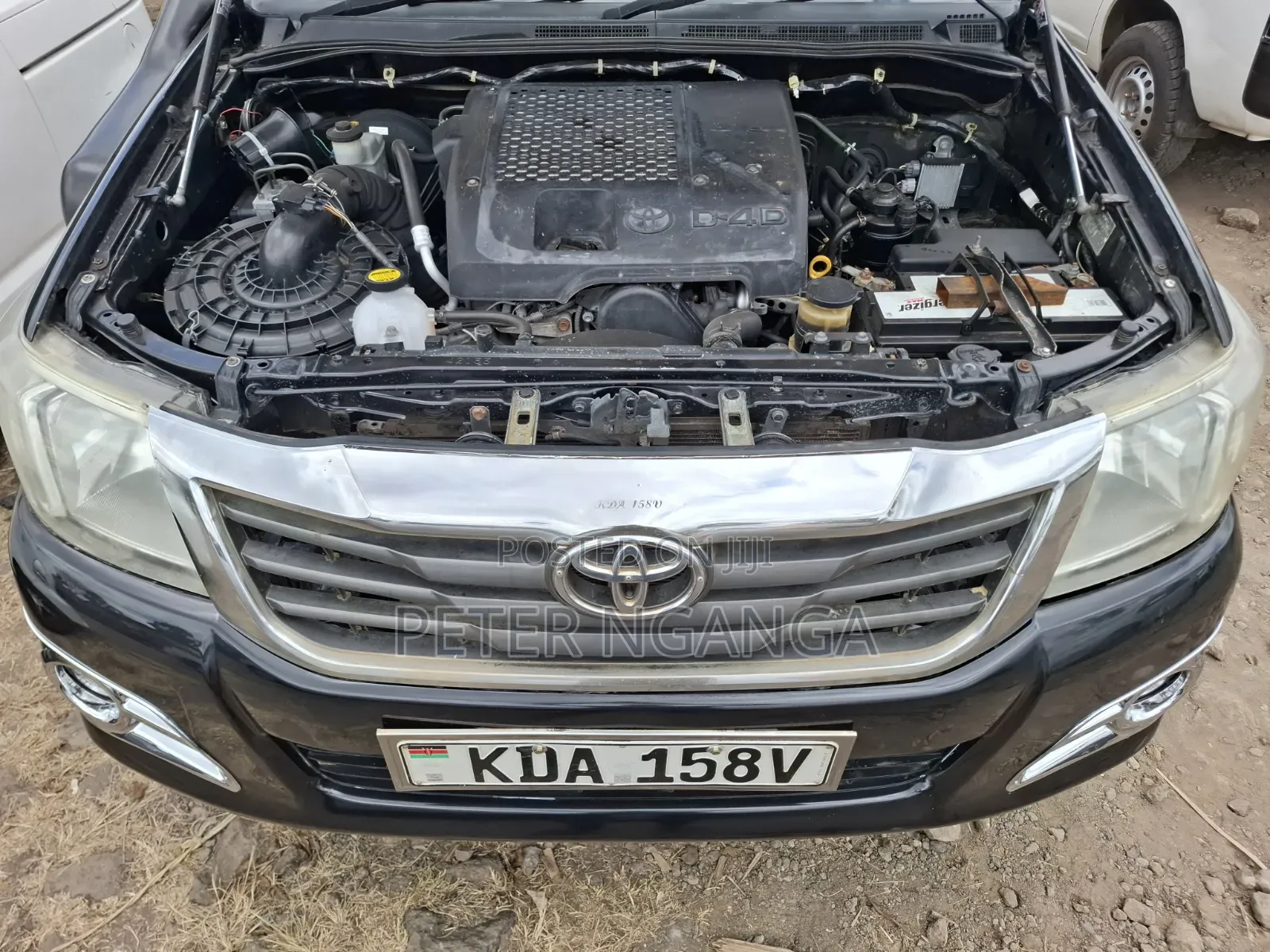 Toyota Hilux 3.0 D-4D 4x4 2013 Matt Black