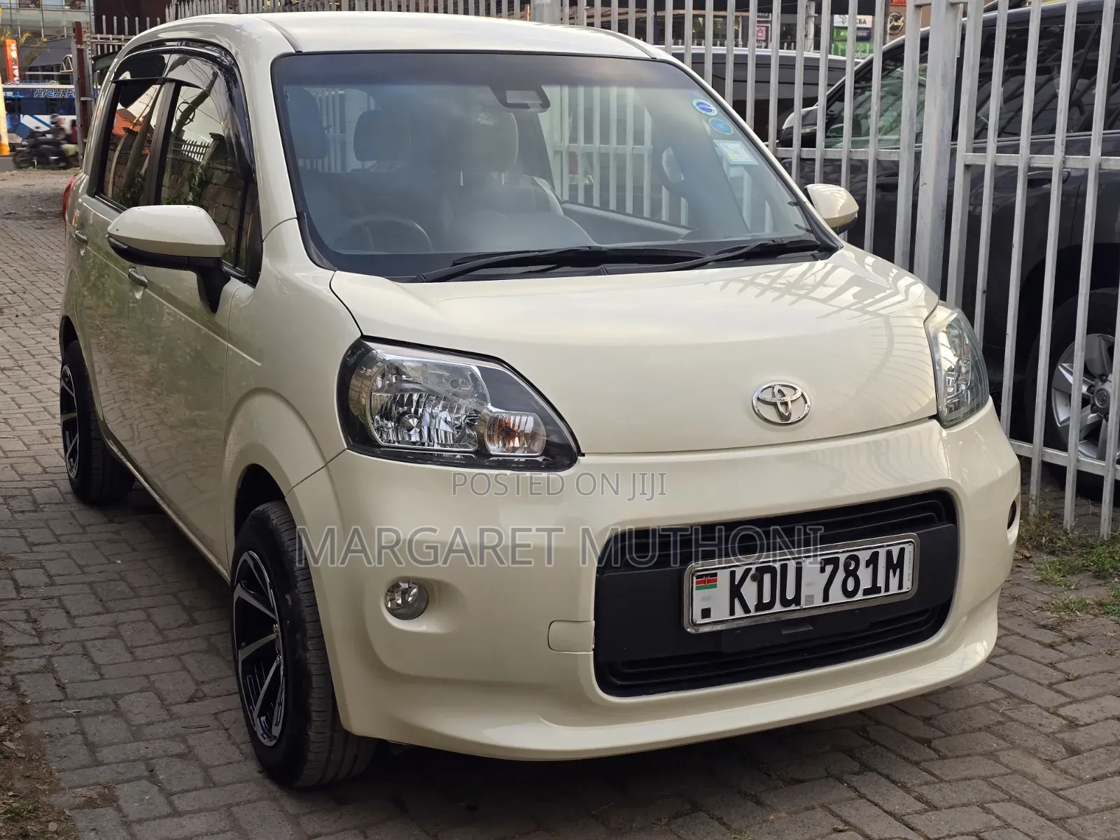 Toyota Porte 2018 Brown