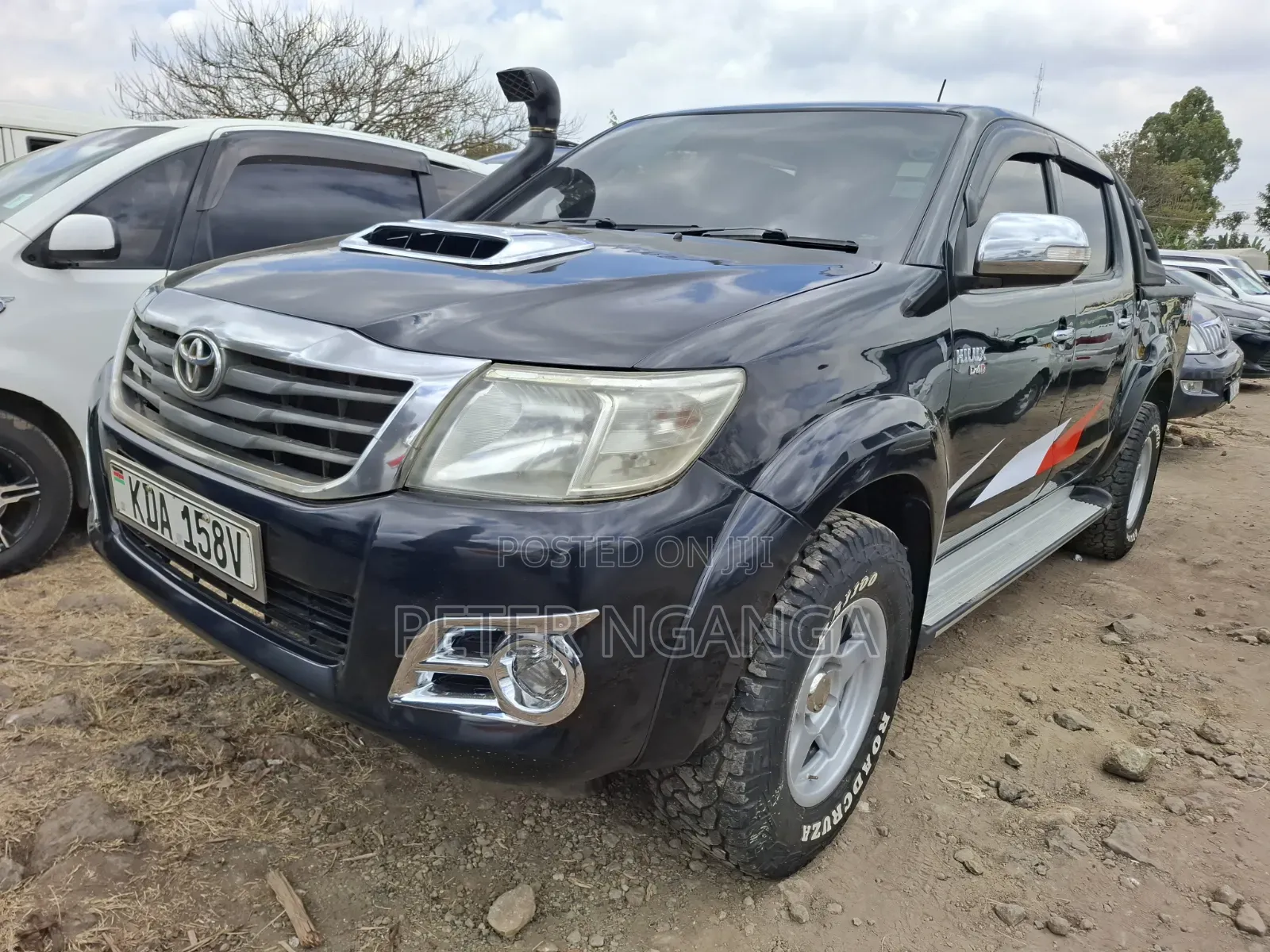Toyota Hilux 3.0 D-4D 4x4 2013 Matt Black