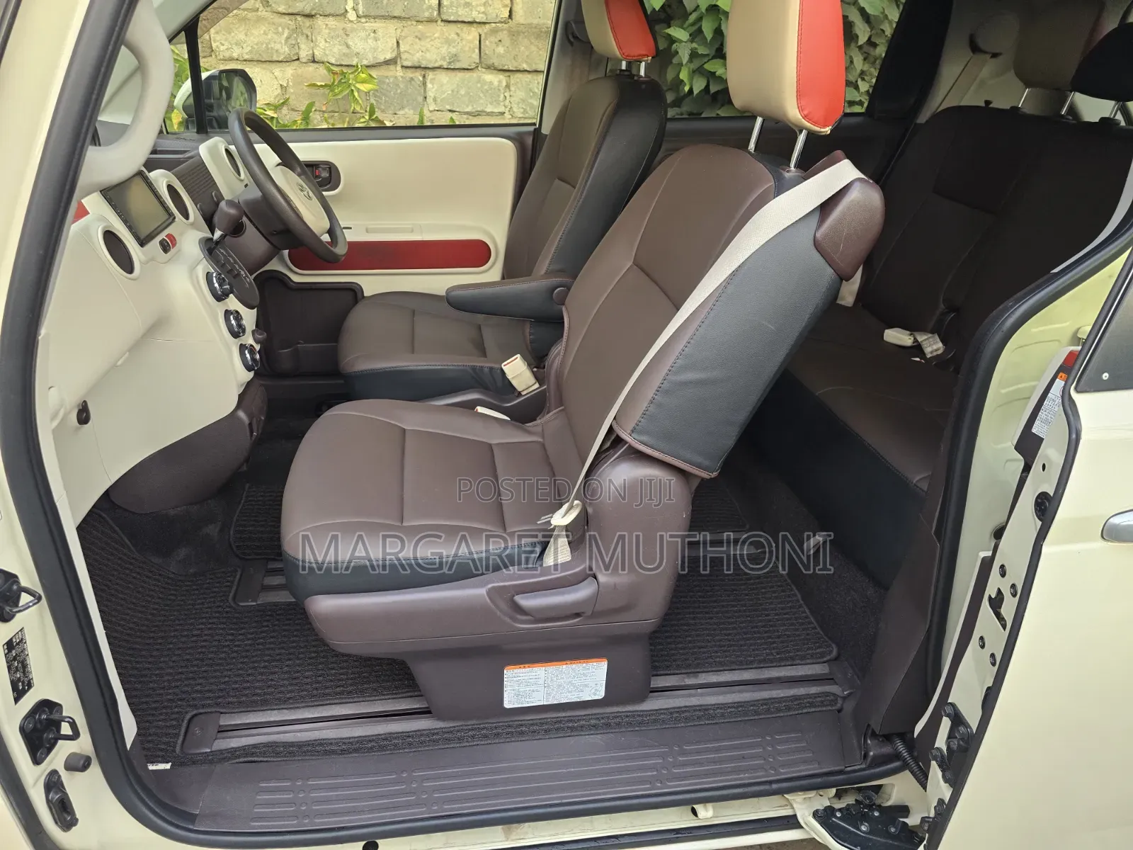 Toyota Porte 2018 Brown