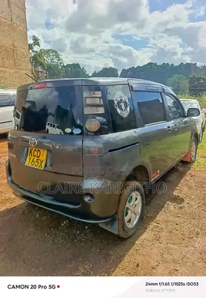 Toyota Sienta 1.5 FWD 2009 Gray