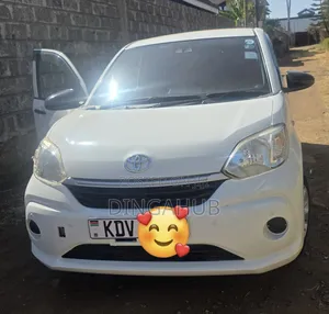 Toyota Passo 1.0 FWD 2019 White