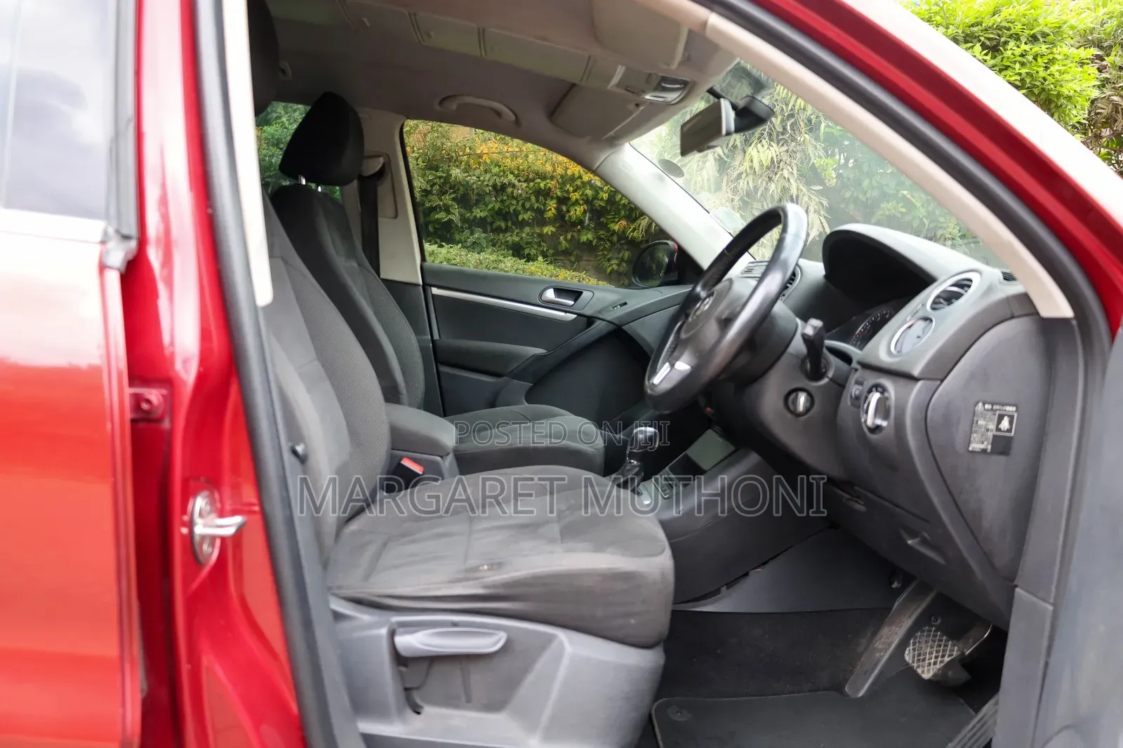 Volkswagen Tiguan 2011 Maroon