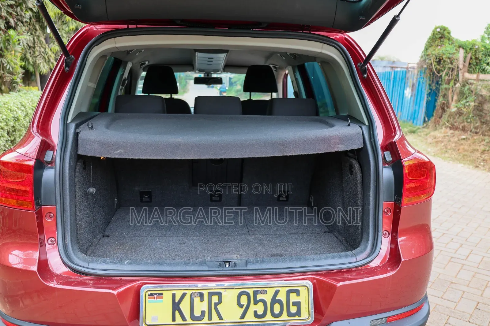 Volkswagen Tiguan 2011 Maroon