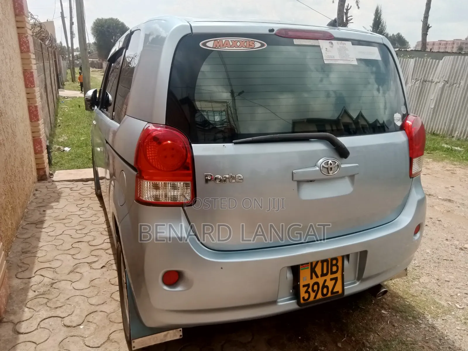 Toyota Porte 1.5 FWD 2013 Blue