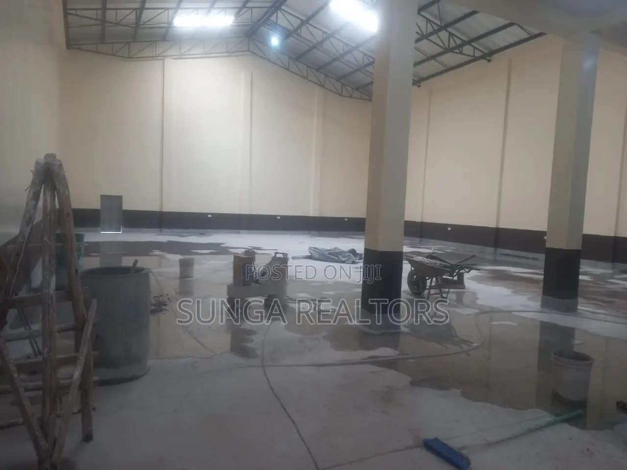 Warehouse for Rent Along Eastern Bypass