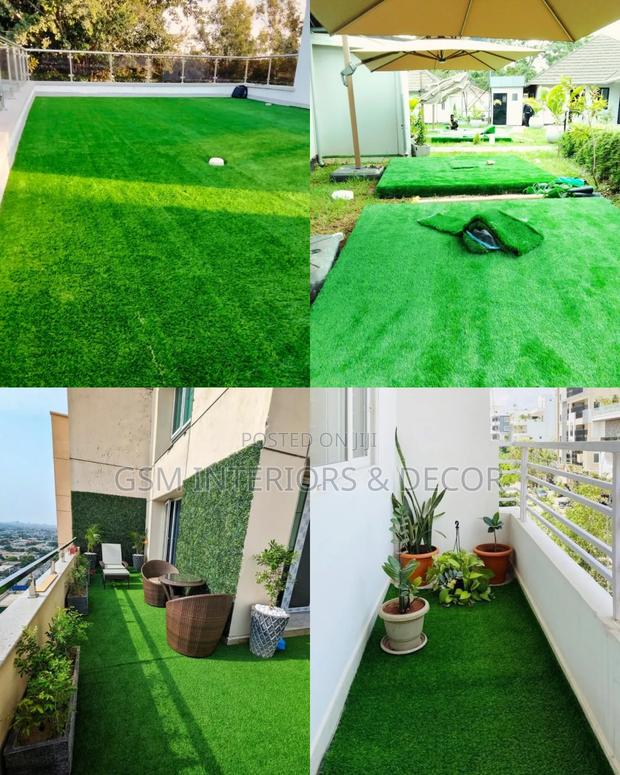 Artificial Green Grass Carpets With High Density Strands