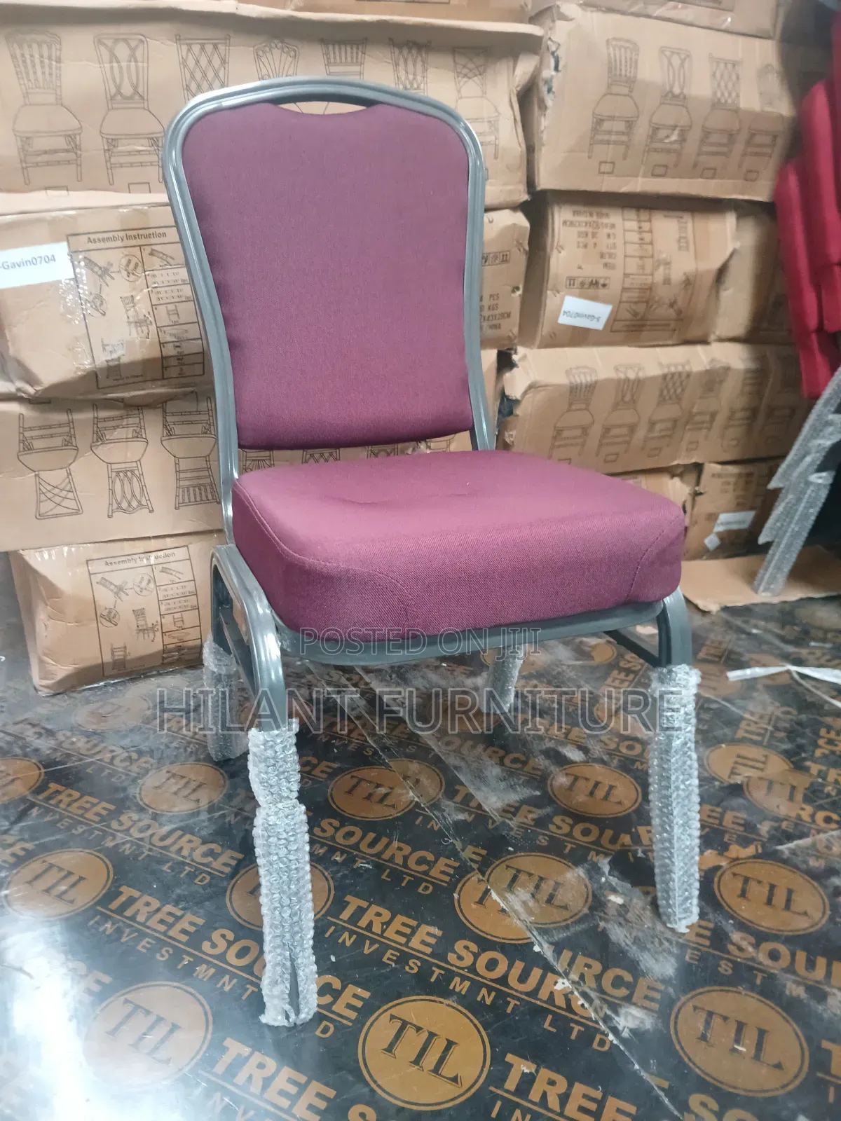 Maroon Fabric Banquet Chair – Heavy-Duty Conference Event Chair