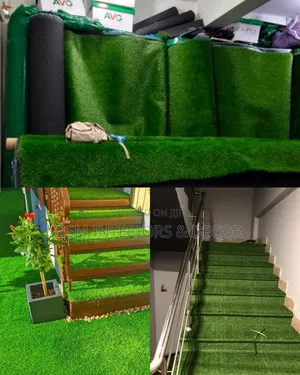 Artificial Green Grass Carpets in Rolls and Acsending Stairs