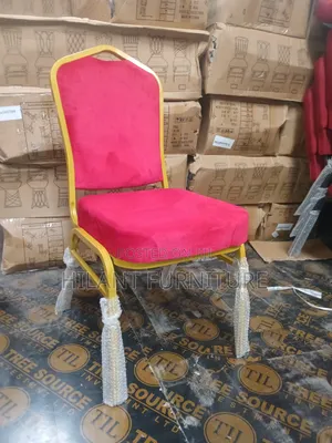 Red Gold Fabric Banquet Chair – Heavy-Duty Event Conference Chair