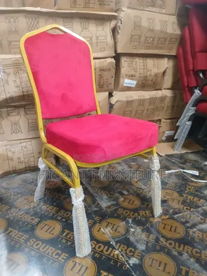 Red Gold Fabric Banquet Chair – Heavy-Duty Event Conference Chair