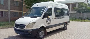 Mercedes-Benz eSprinter 2024 White