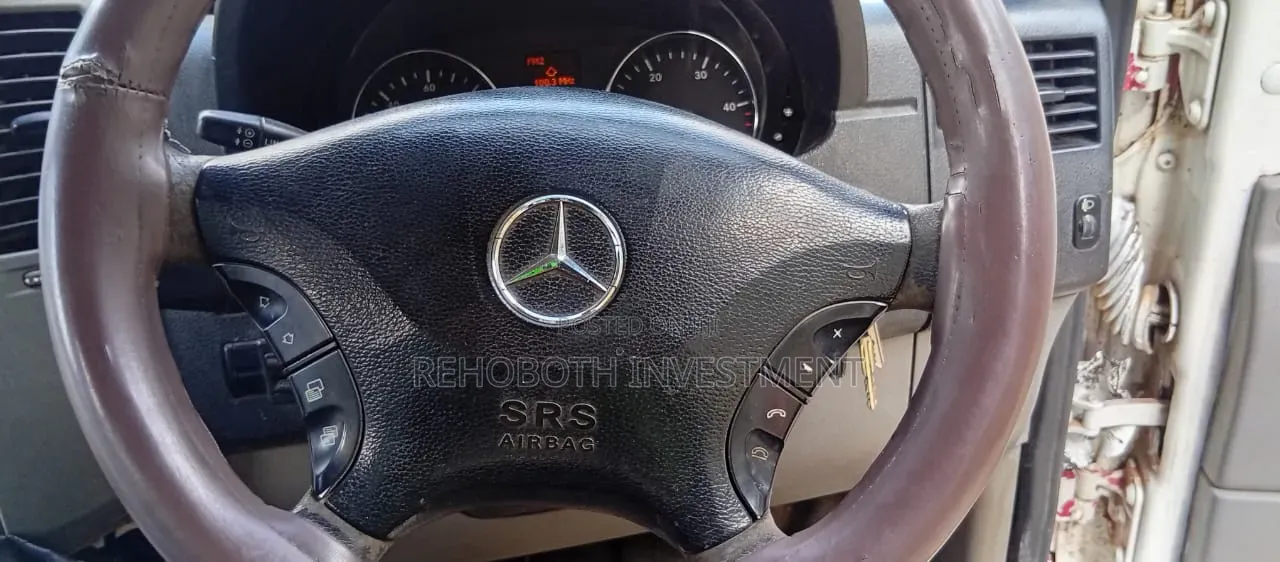Mercedes-Benz eSprinter 2024 White